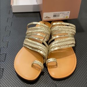 7.5 Gold Metallic Sandals